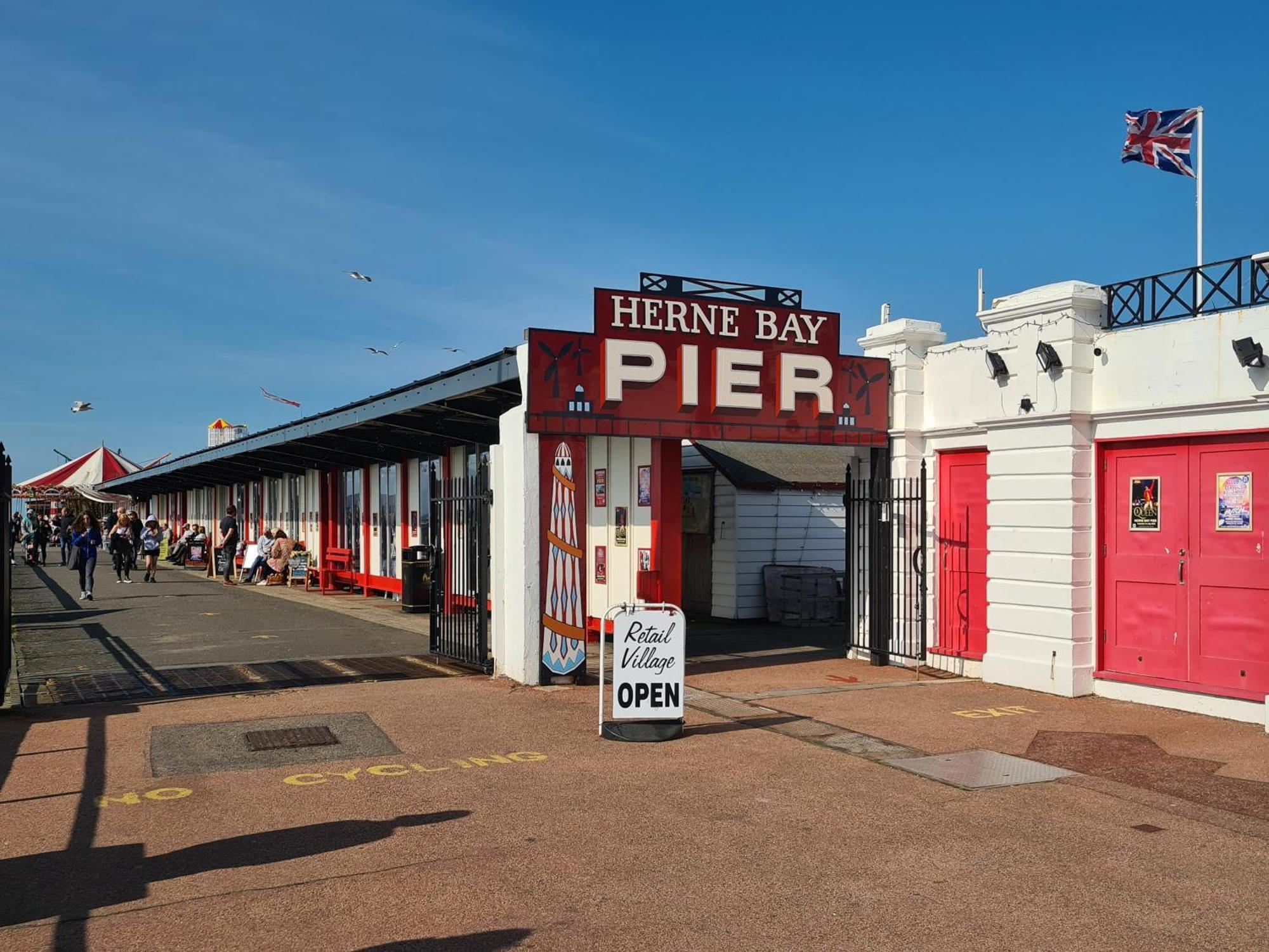 Vitamin Sea Residency Herne Bay Exterior photo